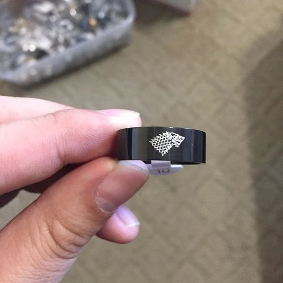 Game of Thrones Winter Dire Wolf Black Ring - Picture 3 of 3